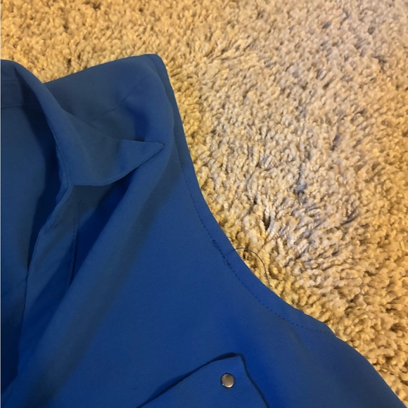 Top - Picture 3 of 4